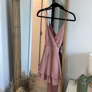 Worn once, size M but fits like S or XS. ROMPER